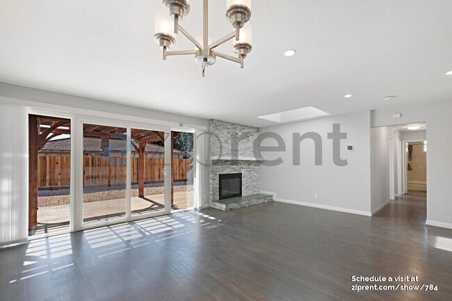 Building Photo - 31273 Birkdale Way