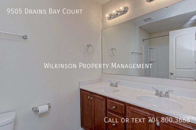 Building Photo - 9505 Drains Bay Ct