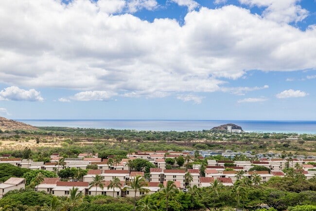 Building Photo - Makaha Valley Towers