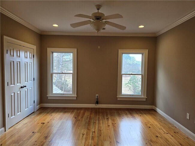 Building Photo - 1462 Georgia Club Dr