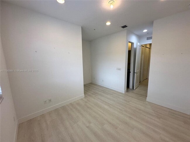 Building Photo - 2579 SW 81st Terrace