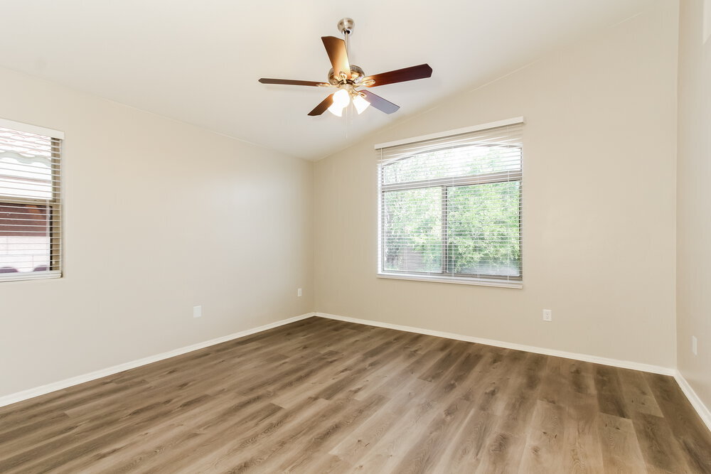 Building Photo - 6898 W Quailwood Way