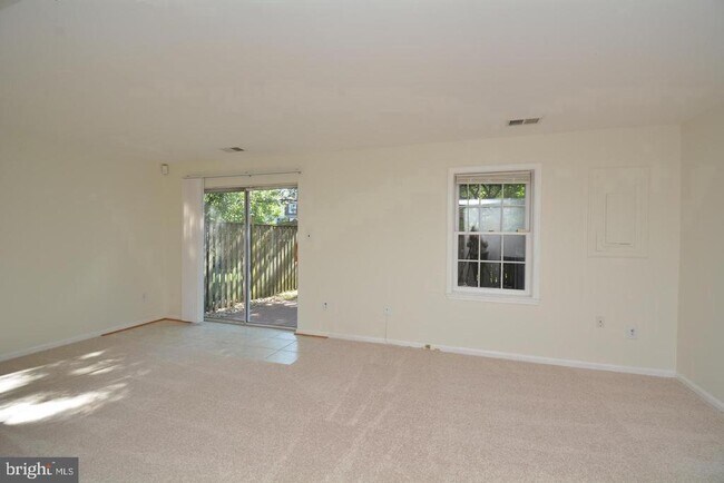 Building Photo - 7378 Jiri Woods Ct
