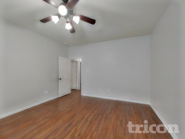 Building Photo - 12030 Green Bluff Ct