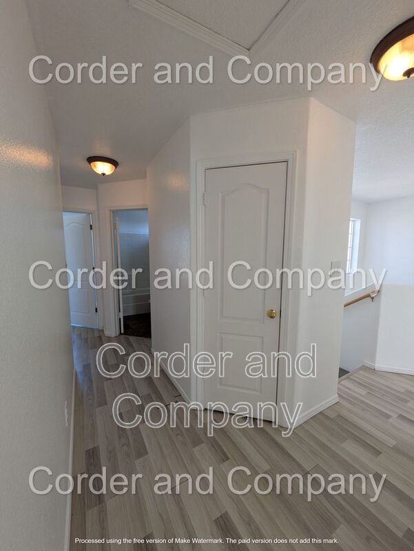 Building Photo - 8000 Vista Estrella Ln SW