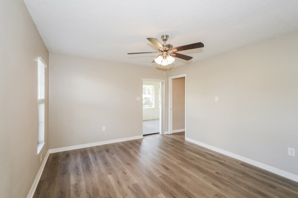Building Photo - 22853 Fern Ct