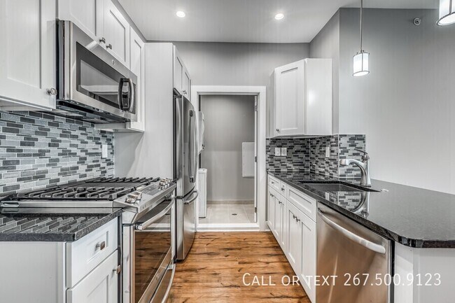 Building Photo - 330 Cambridge St