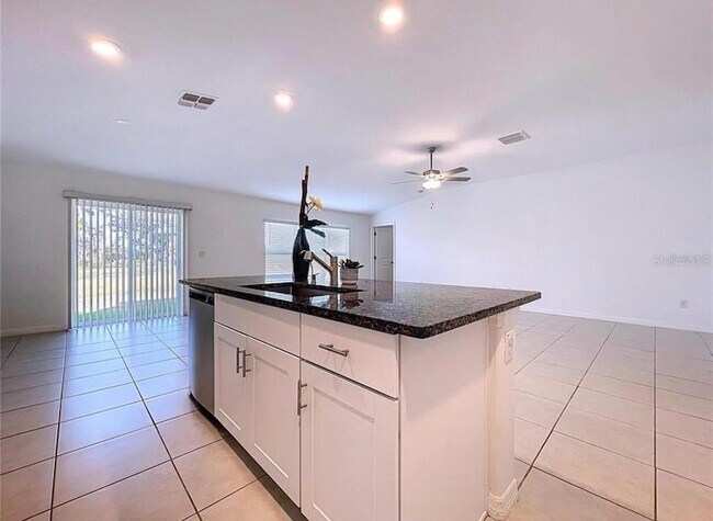 Building Photo - 6557 Bar S Bar Trl