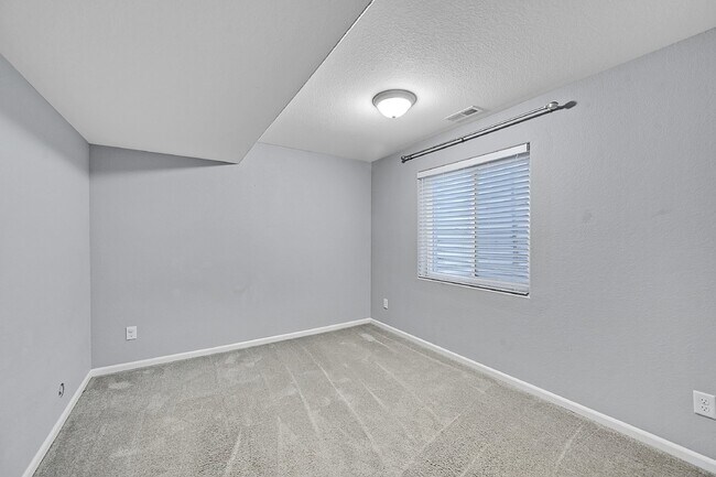 Building Photo - $2,540.95, 4 bed, 3.5 bath Home in Co Springs with Fenced in Yard and Finished Basement!