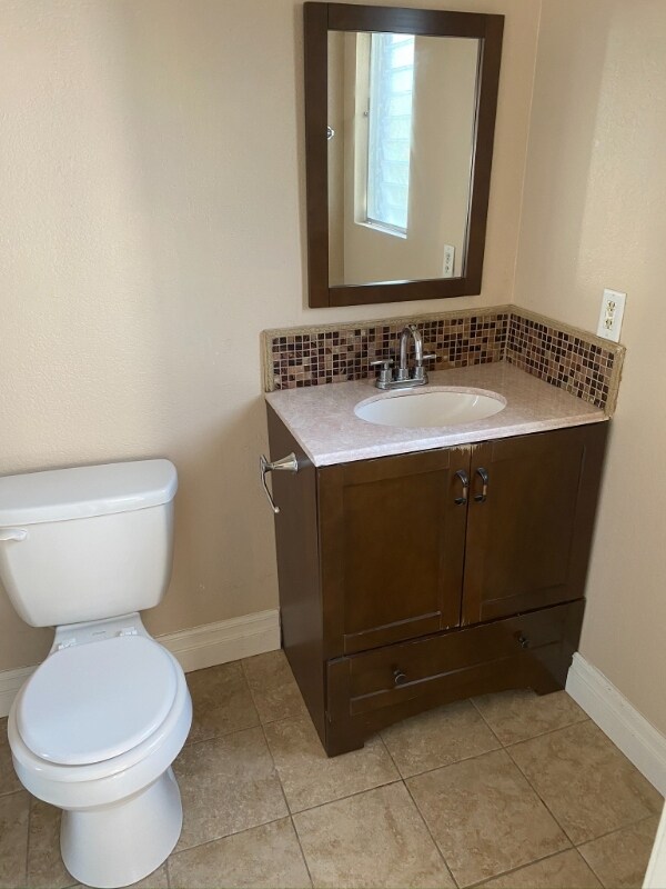 Building Photo - 139 Avenida Miramar