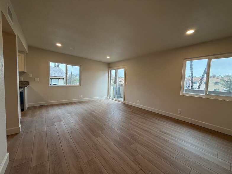 Building Photo - 28240 Via Princesa