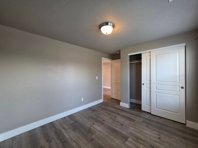Building Photo - 6009 Pimlico Dr