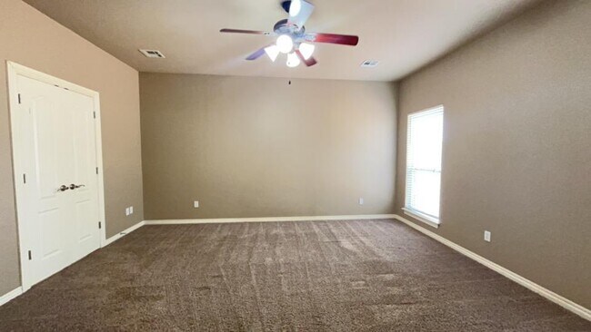 Building Photo - 2217 Pine View Terrace