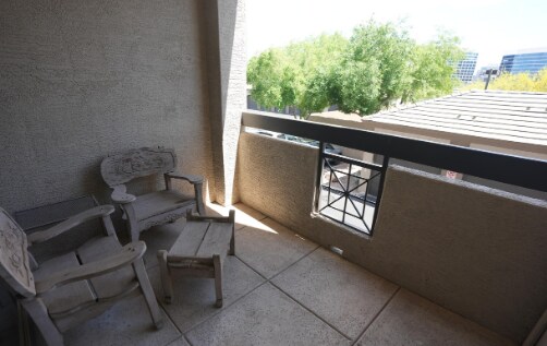 Building Photo - 435 W Rio Salado Pkwy