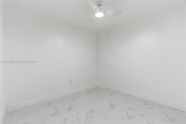 Building Photo - 164 NW 85th Ct