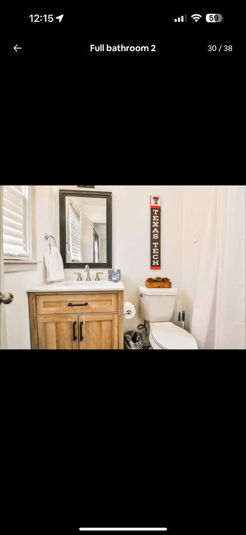 Building Photo - PRE LEASING for fall 2026! 4/3 in medical district