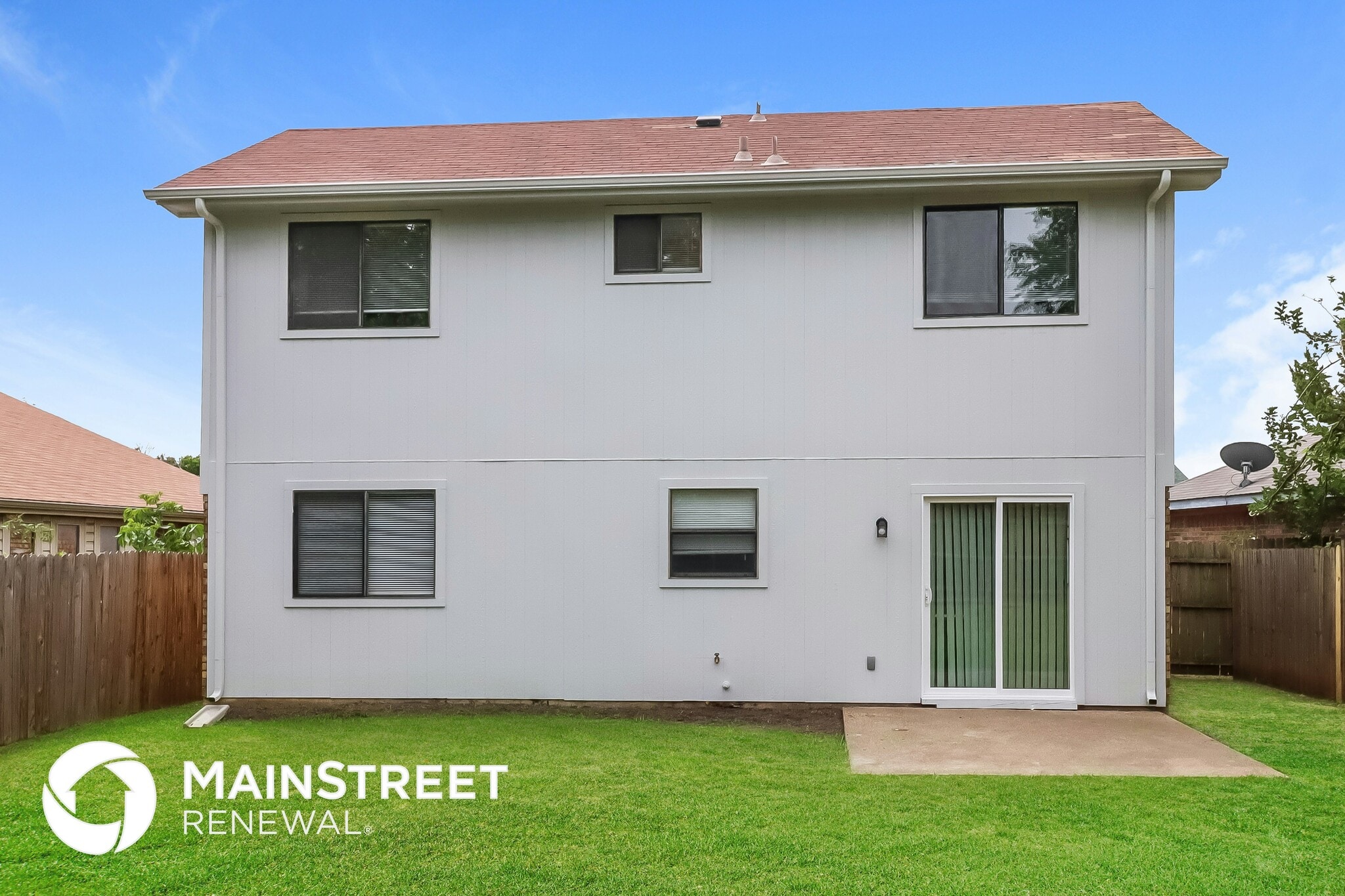 Building Photo - 1516 Lincolnshire Way