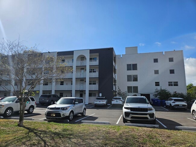 Building Photo - 1541 S Ocean Blvd