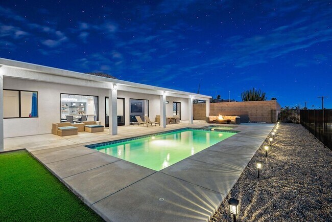 Building Photo - 66801 Verbena Dr