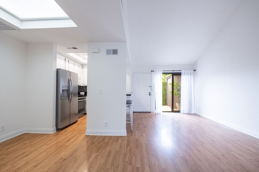 Building Photo - 7225 Shoup Ave