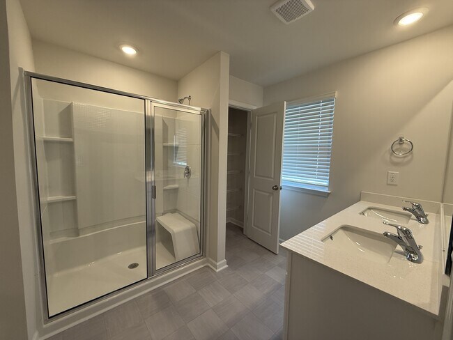 Building Photo - 1475 Amberview Ln