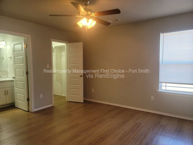 Building Photo - 2108 Ingalls Ln