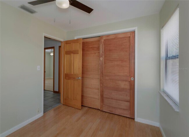 Building Photo - 1420 Alhambra Way S