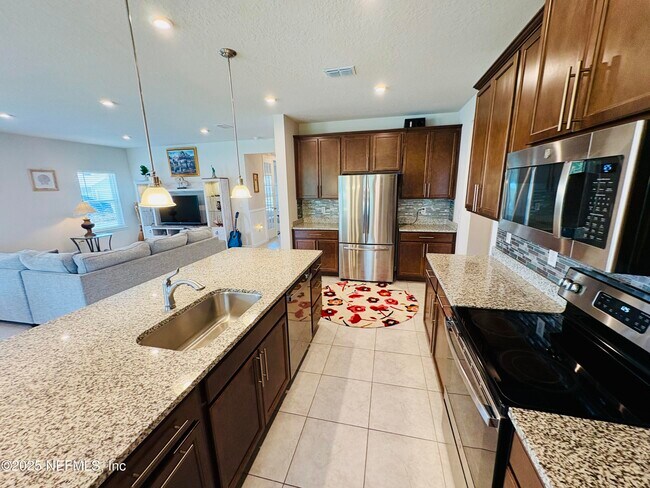 Building Photo - 11303 Streamsong Dr