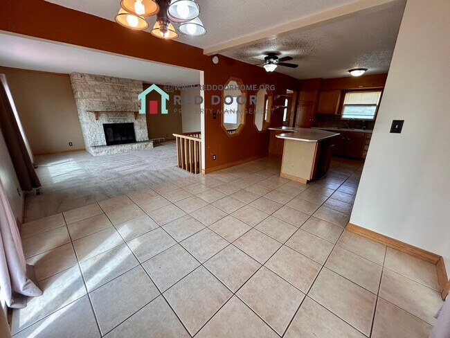 Building Photo - Spacious 5-Bedroom Home with Central Air, Fireplace & Huge Fenced Yard
