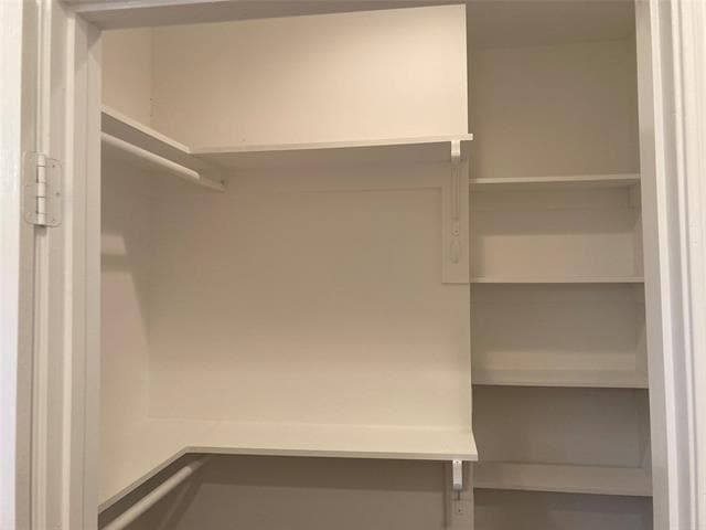 Building Photo - 4811 Henry St