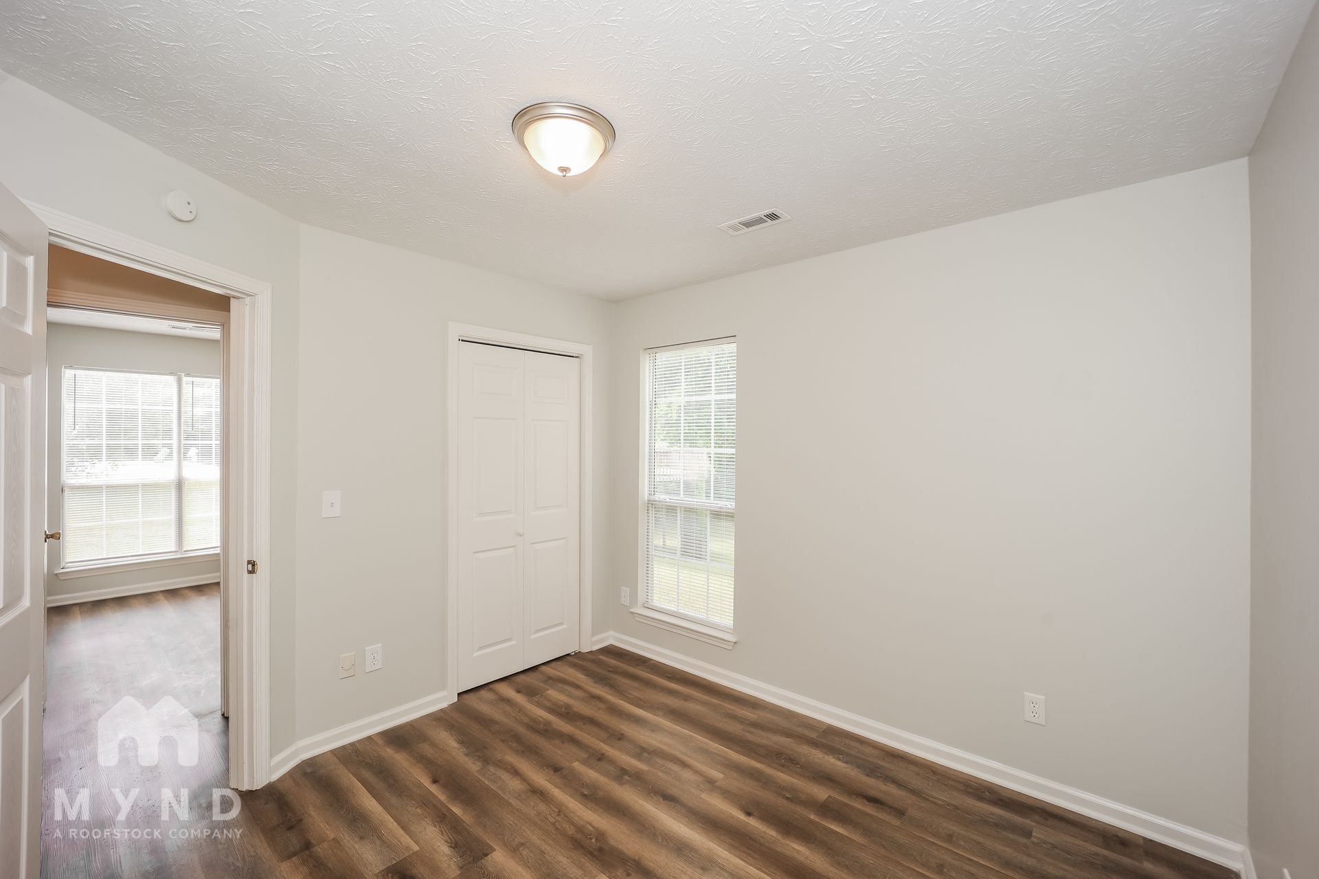 Building Photo - 188 Bay Ct Dr