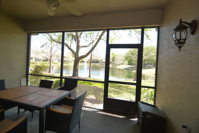 Building Photo - Furnished townhome! Located in Plantation ...