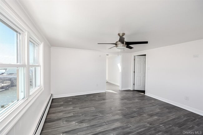 Building Photo - 33 Dock Dr