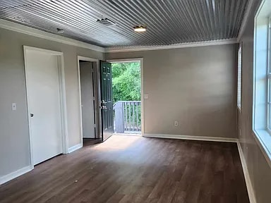 Building Photo - 111 Hill St