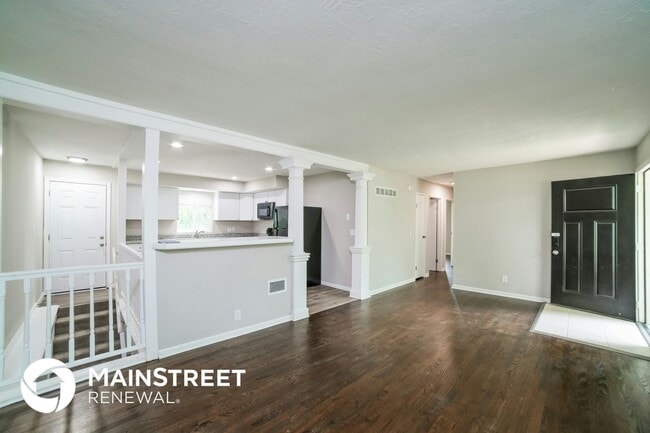 Building Photo - 4139 N Spruce Ave