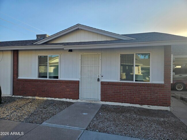 Building Photo - 4731 E Caballero St