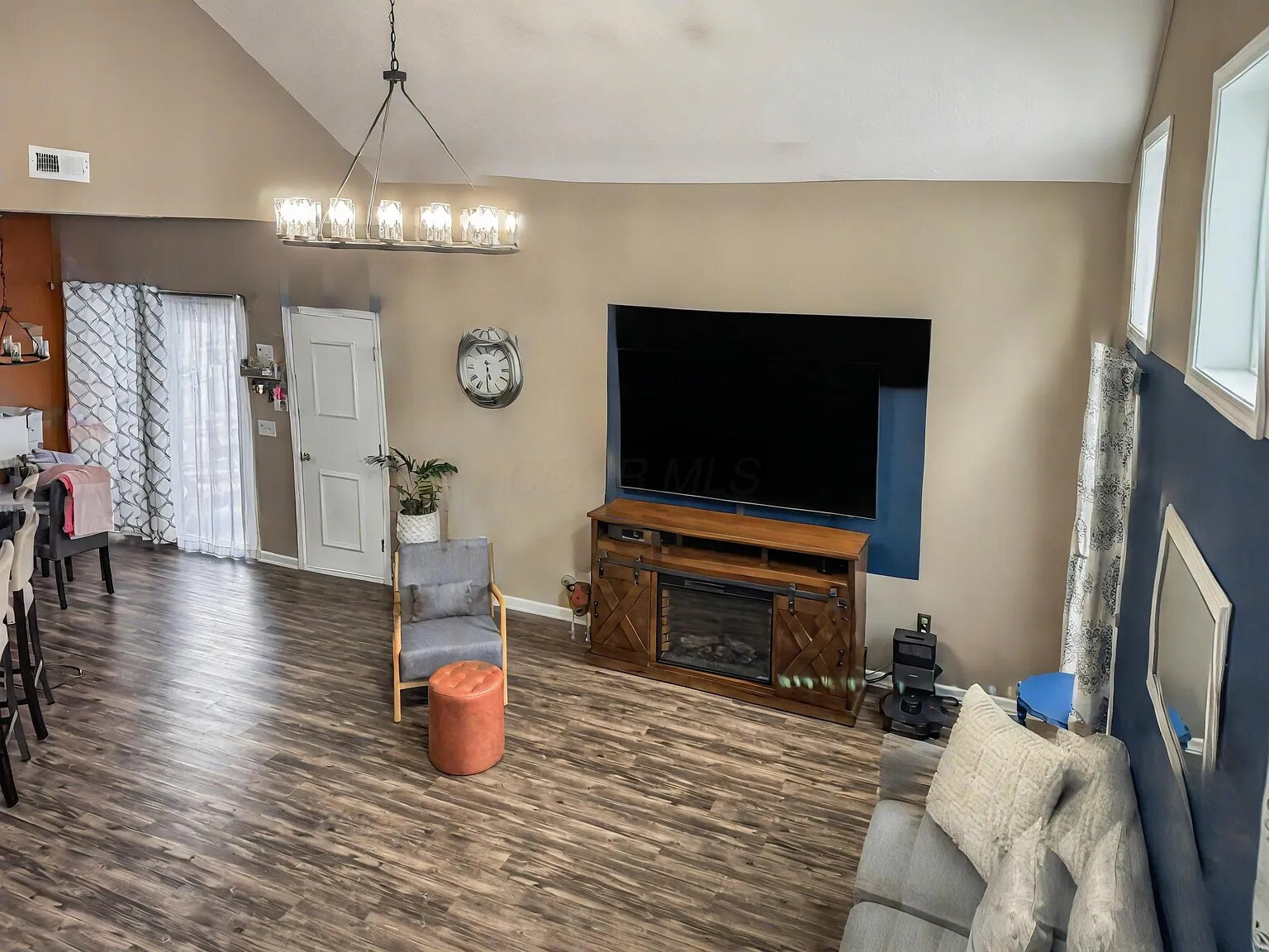 Building Photo - 5492 Bull Creek Dr