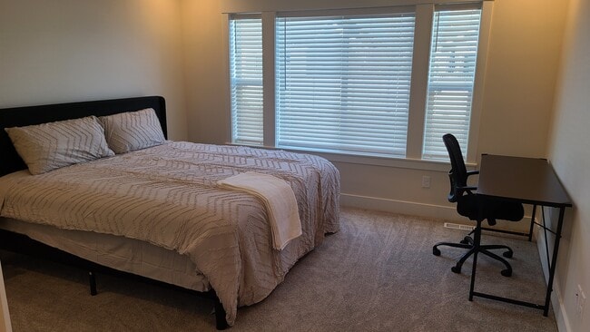 Building Photo - 184 Galena Smt Dr