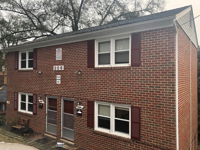 Building Photo - 206 Montebello Cir
