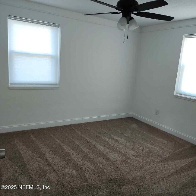 Building Photo - 1503 Broome St