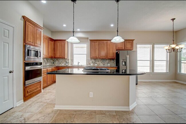 Building Photo - 75 Tapestry Forest Pl