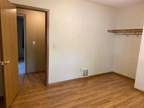 Building Photo - WHOLE HOUSE: 3 Bed 1 Bath close to UWEC! Available June 1st