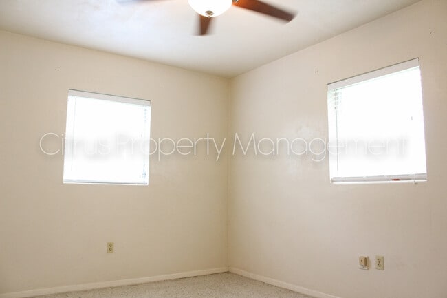 Building Photo - Two Bedroom Duplex