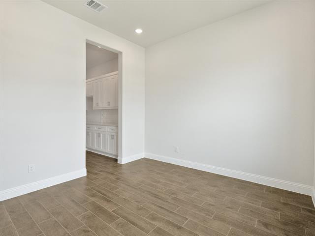 Building Photo - 505 Parrino Pky