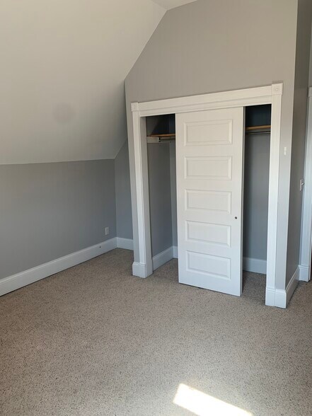 office 2/ bedroom 4 - 2716 Griffiths Ave