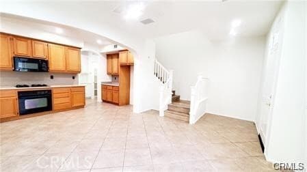 Building Photo - 139 Topaz