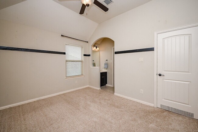 Building Photo - 5315 Little Creek Ct