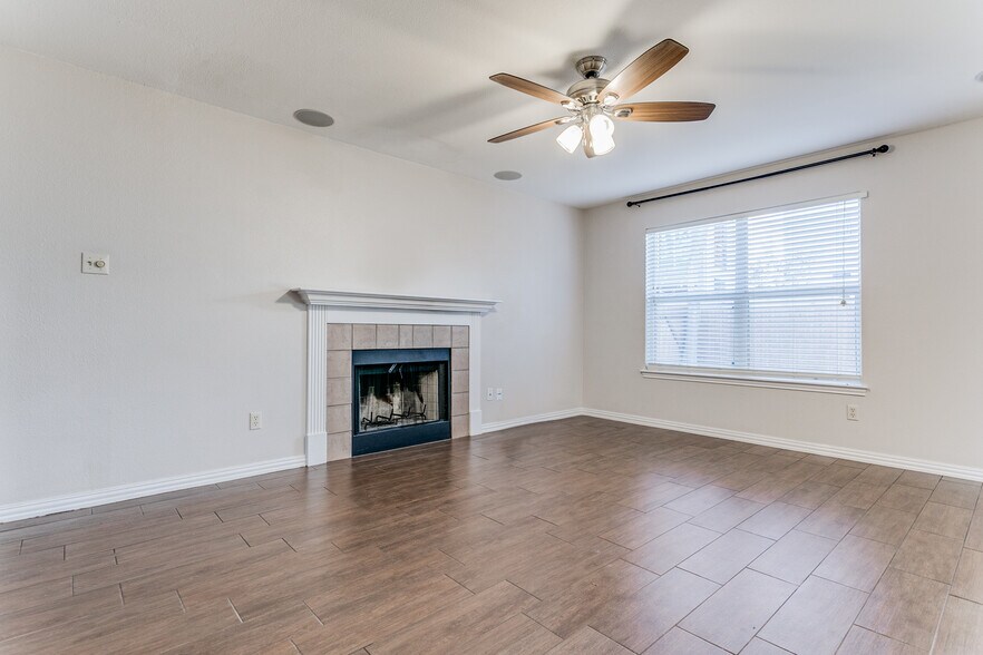 Building Photo - 8107 Rustic Park