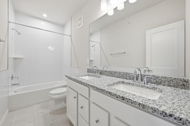 Building Photo - 1104 Dabney Dr