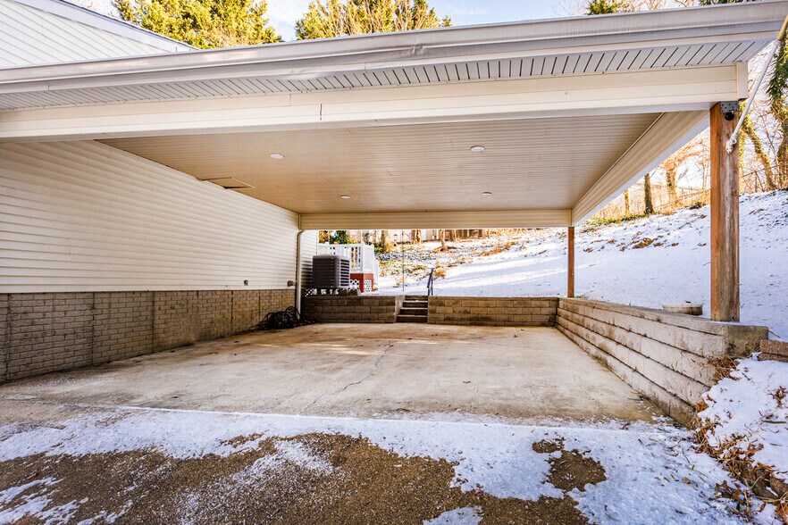 Building Photo - 6571 11th St